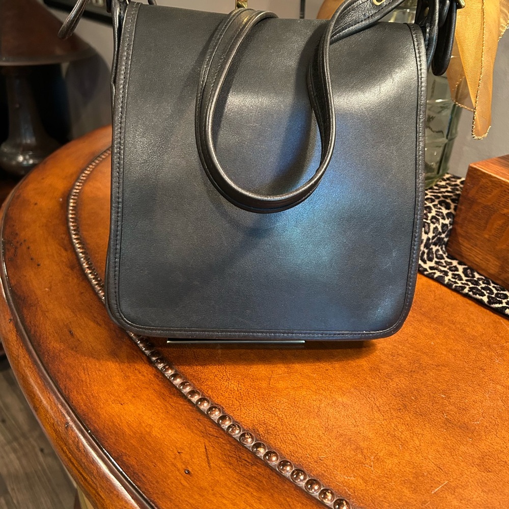Coach Vintage Legacy Studio Flap Crossbody 
F0D-9144